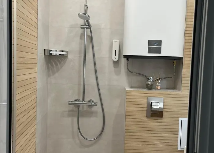 Apartment Nearby The Sea- Elegant Retreat In Warna