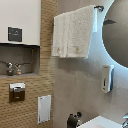 Nearby The Sea- Elegant Retreat In *